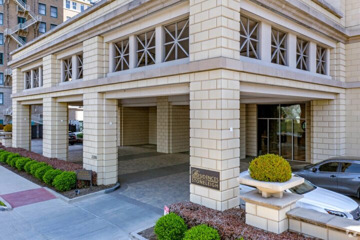 Residences at the Stoneleigh